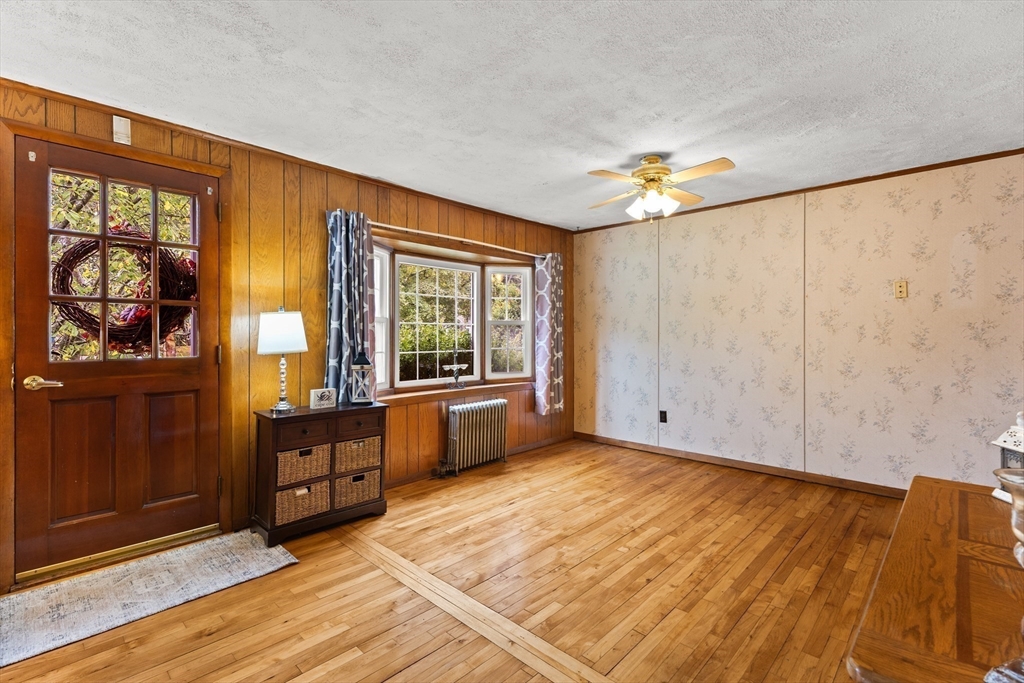 158 Rowayne Park