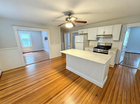 Photo of 8 Arthur St #1, Salem, MA 01970 (MLS # 73471926)