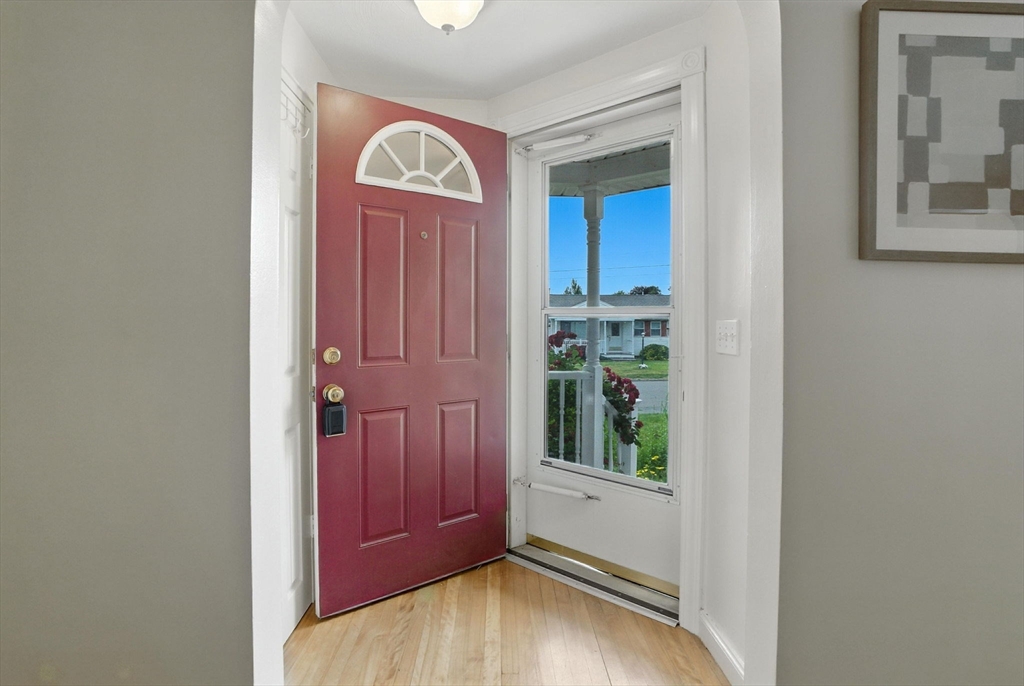 6 Greenway Circle