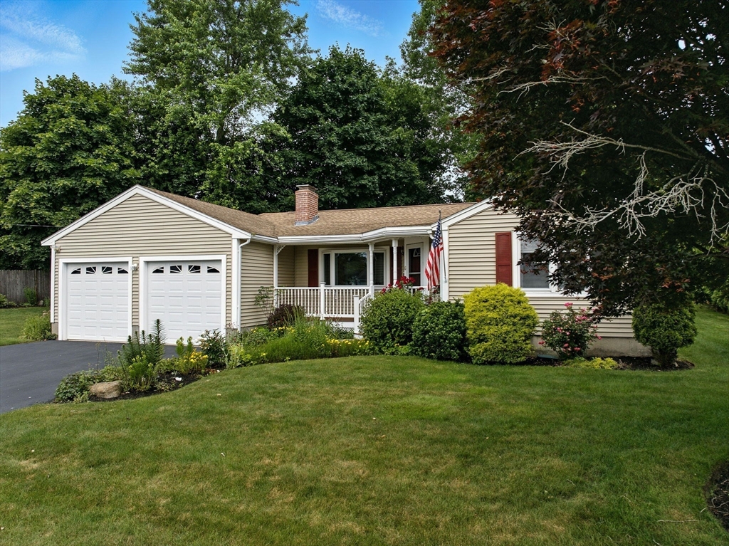 6 Greenway Circle