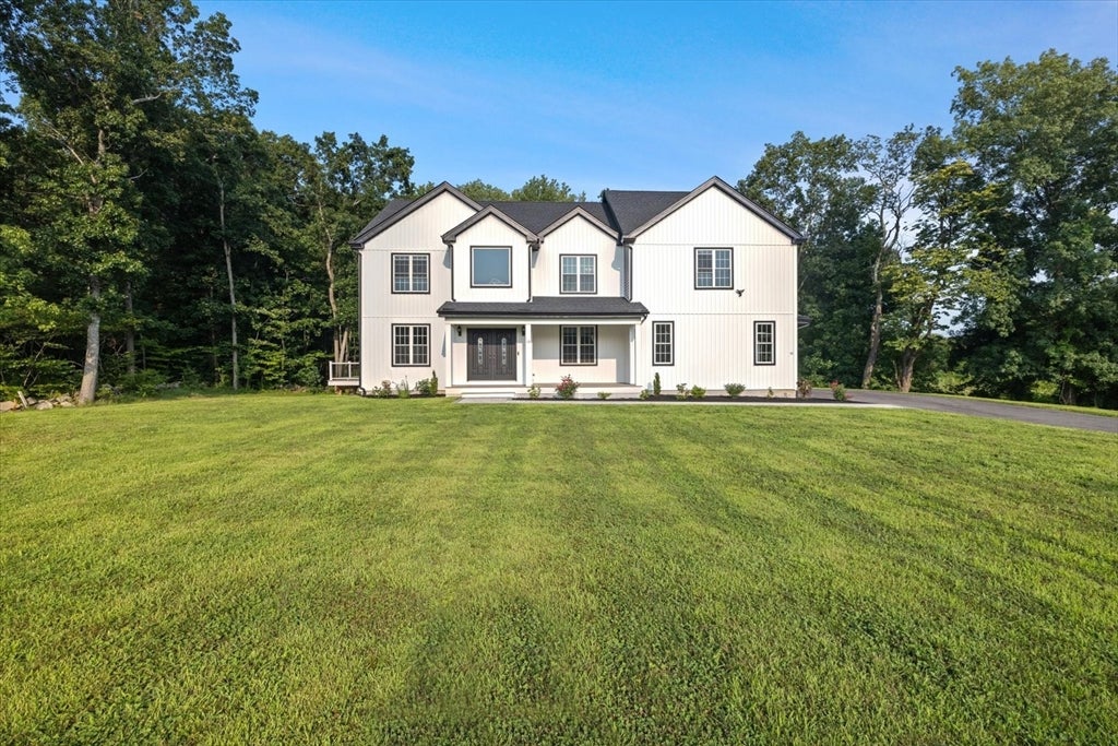 Photo of 10 Falcon Drive, Shrewsbury, MA