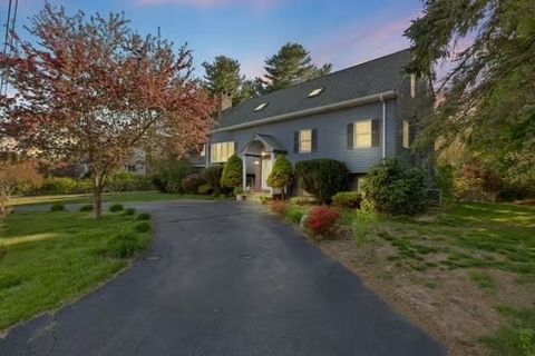 120 Hatchfield Dr Brockton MA 02301