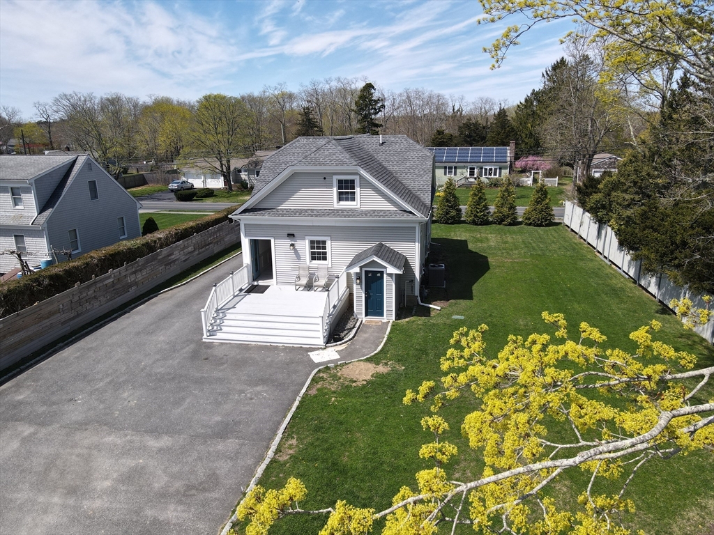 23 Old Barnstable Rd