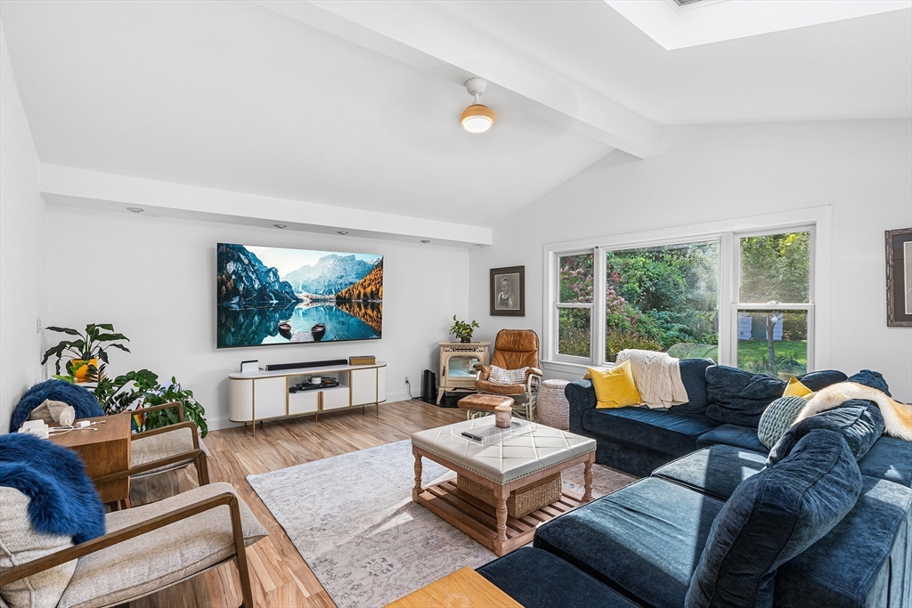 14 Francine Rd
