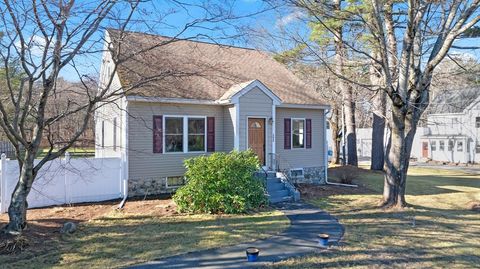 1572 Bridge St Dracut MA 01826