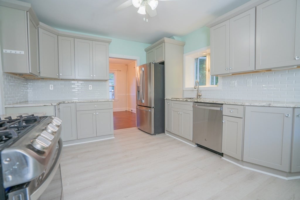 21 Oak Street, Plymouth, MA Photo #16