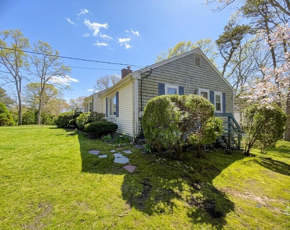 7 Linnell Ln, Yarmouth, MA Photo #6