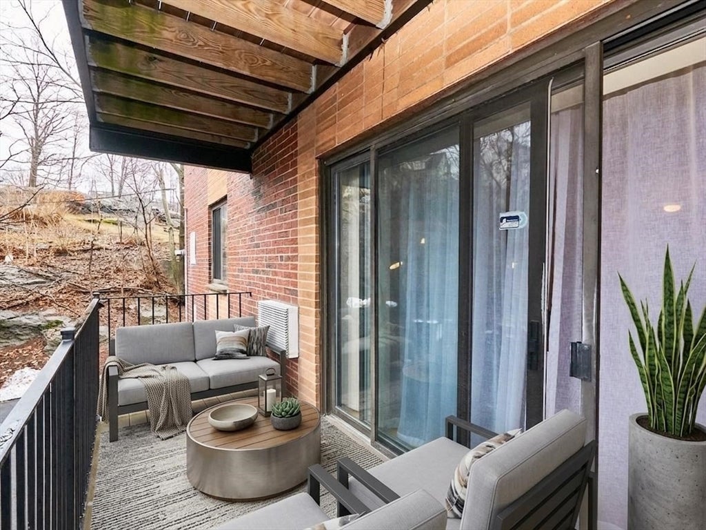 400 Savin Hill Ave #16, Boston, MA Photo #9