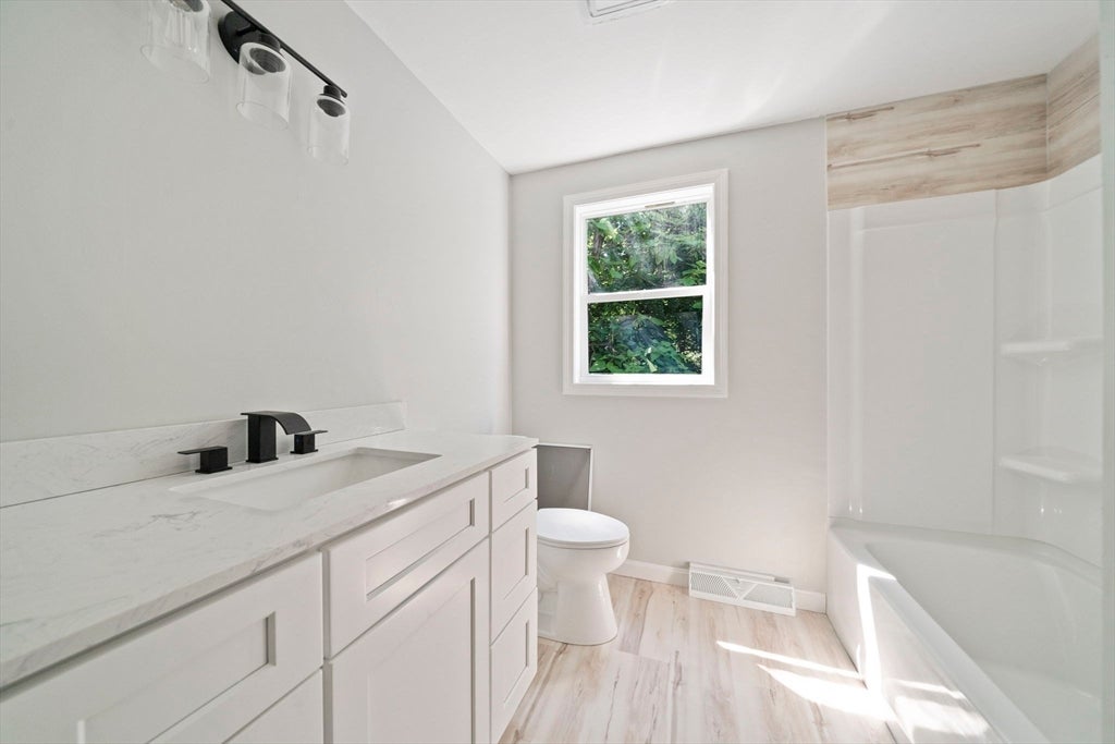 28 Lawn St #28, Attleboro, MA, 28 Lawn St #28, Attleboro, MA Photo #16