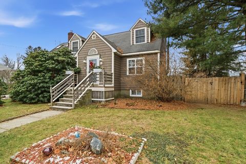 4 Laurel Street Woburn MA 01801