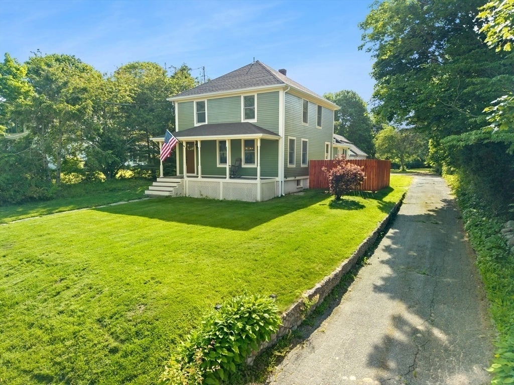 10 Great Neck Rd
