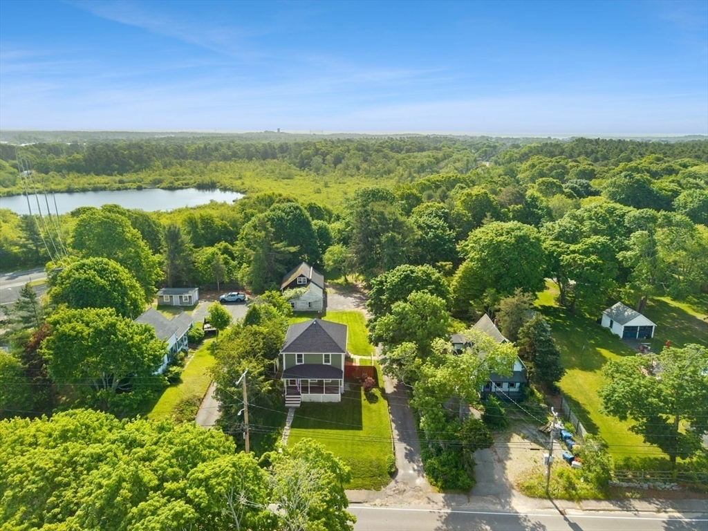 10 Great Neck Rd