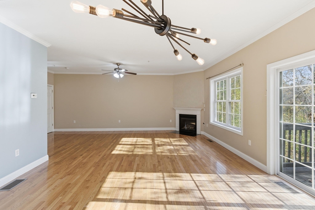 90 Rangeway Rd 303