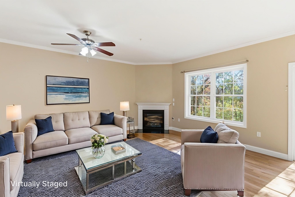 90 Rangeway Rd 303