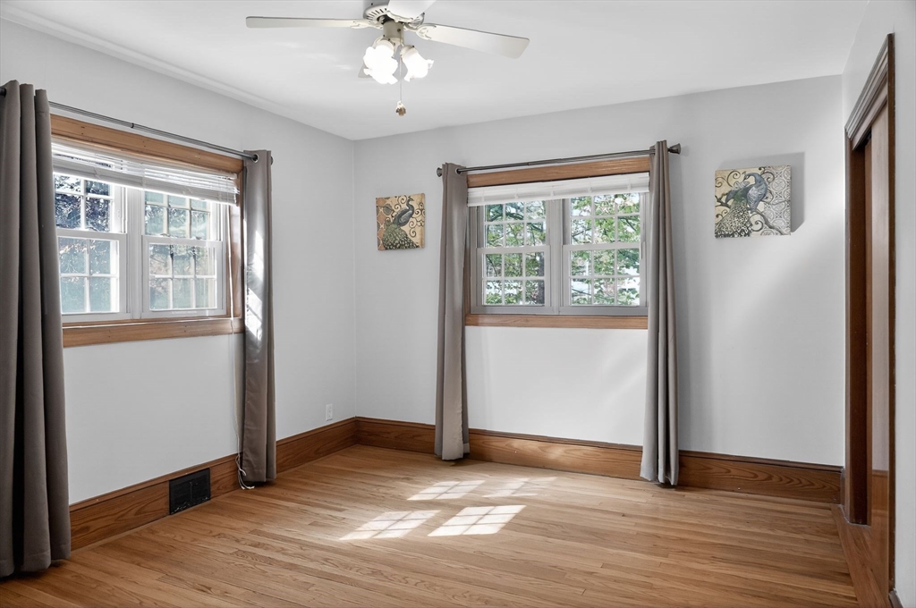 686 Cohannet St, Taunton, MA Photo #16