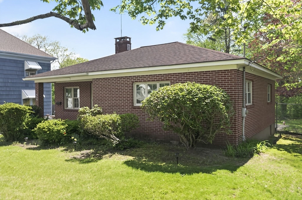 686 Cohannet St, Taunton, MA Photo #27