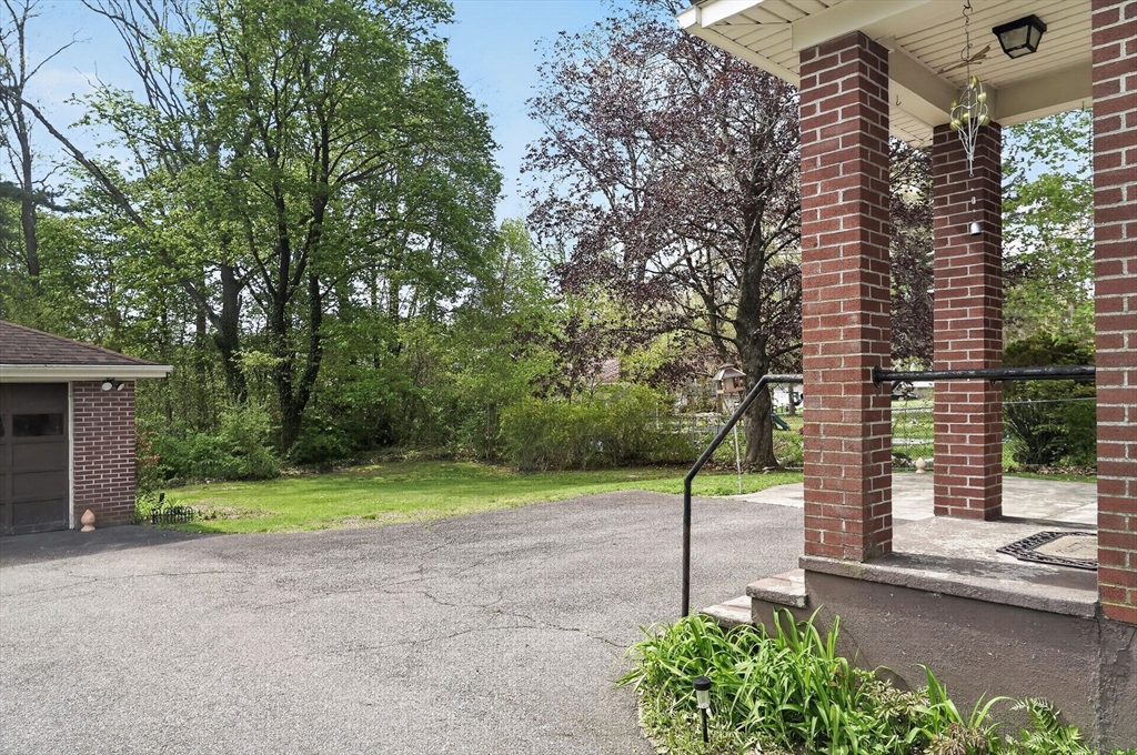 686 Cohannet St, Taunton, MA Photo #23
