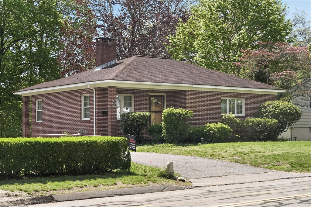 686 Cohannet St, Taunton, MA Photo #1