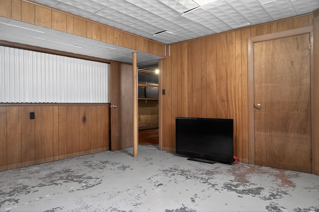 686 Cohannet St, Taunton, MA Photo #22