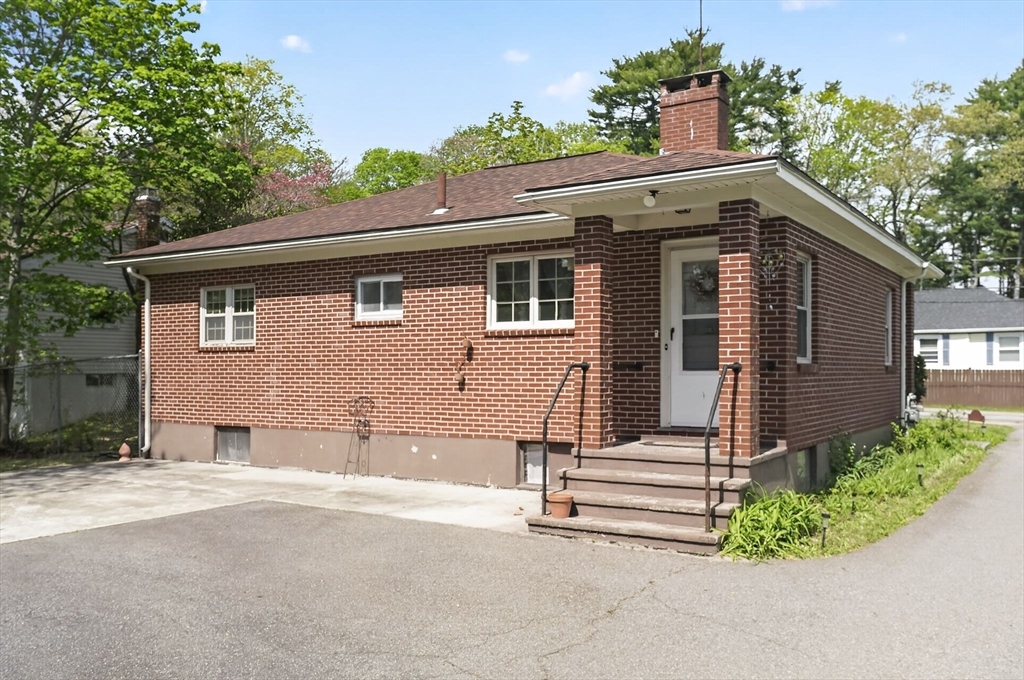 686 Cohannet St, Taunton, MA Photo #26