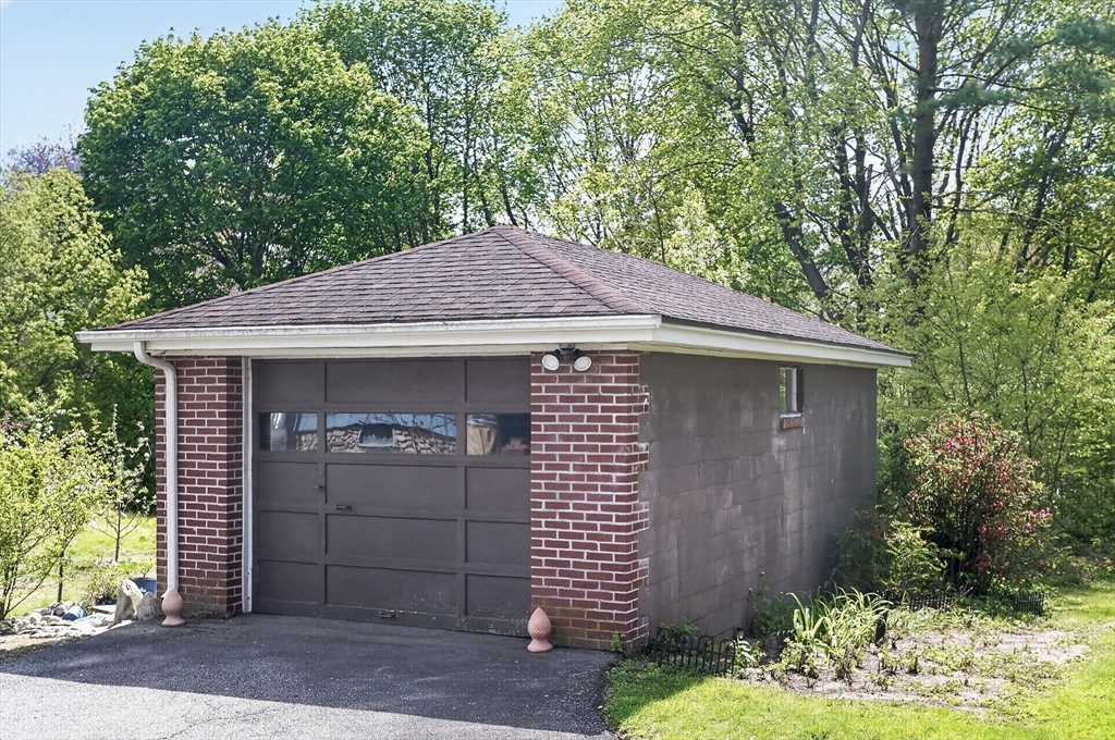 686 Cohannet St, Taunton, MA Photo #28