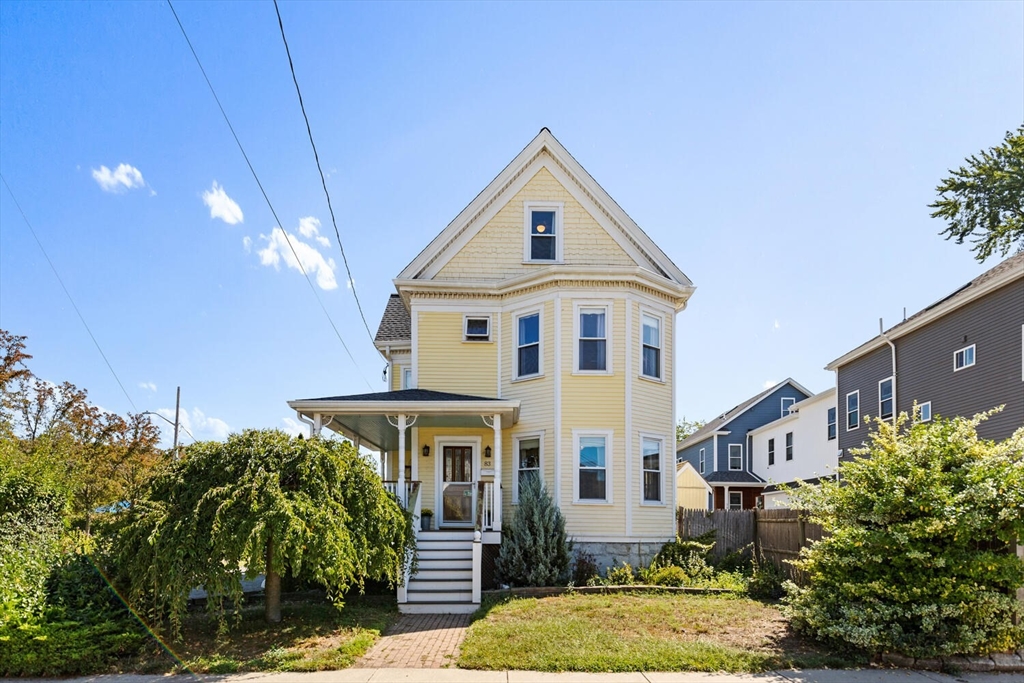 83 Court St