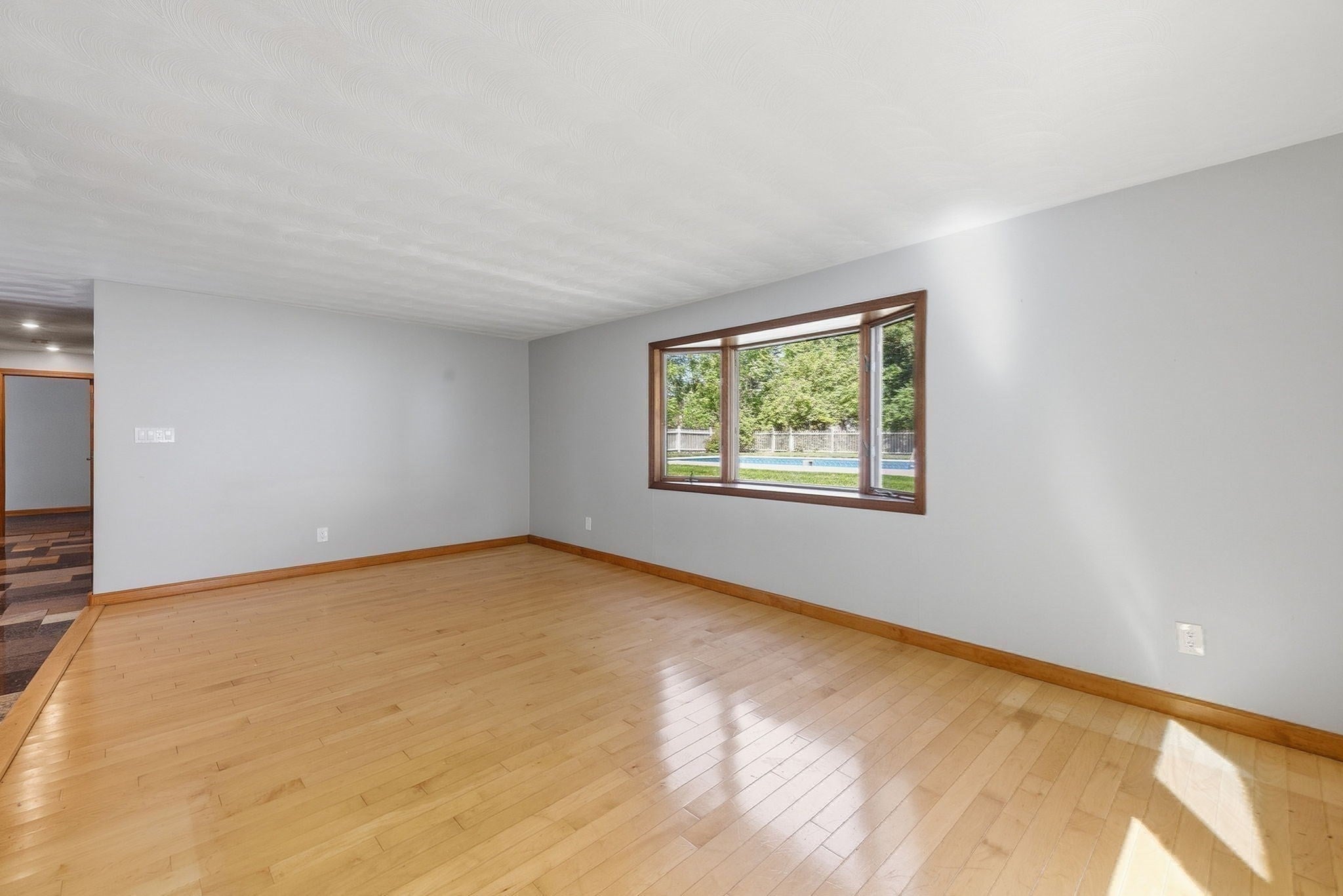 27 Ansie Road, Chelmsford, MA, 27 Ansie Road, Chelmsford, MA Photo #12