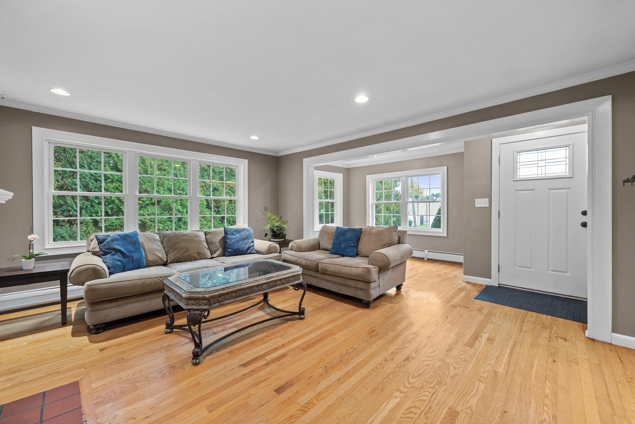 6 Dixfield Rd, Worcester, MA, 6 Dixfield Rd, Worcester, MA Photo #4