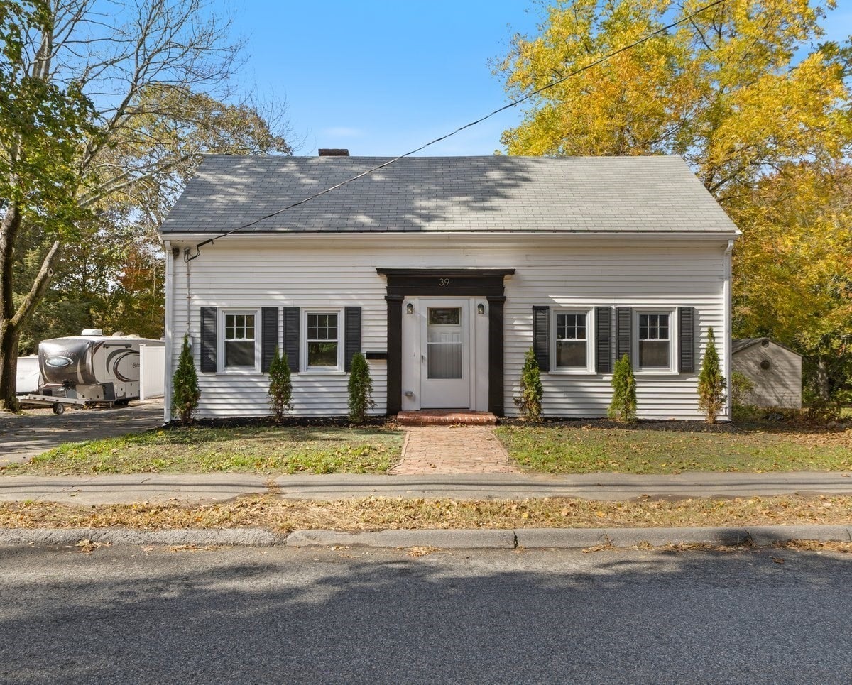 39 Forest St, Danvers, MA, 39 Forest St, Danvers, MA Photo #1