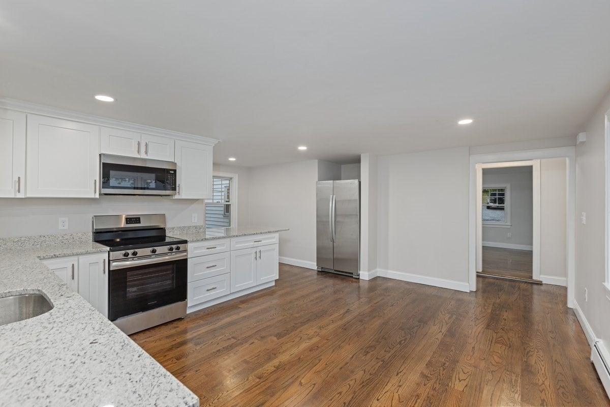 39 Forest St