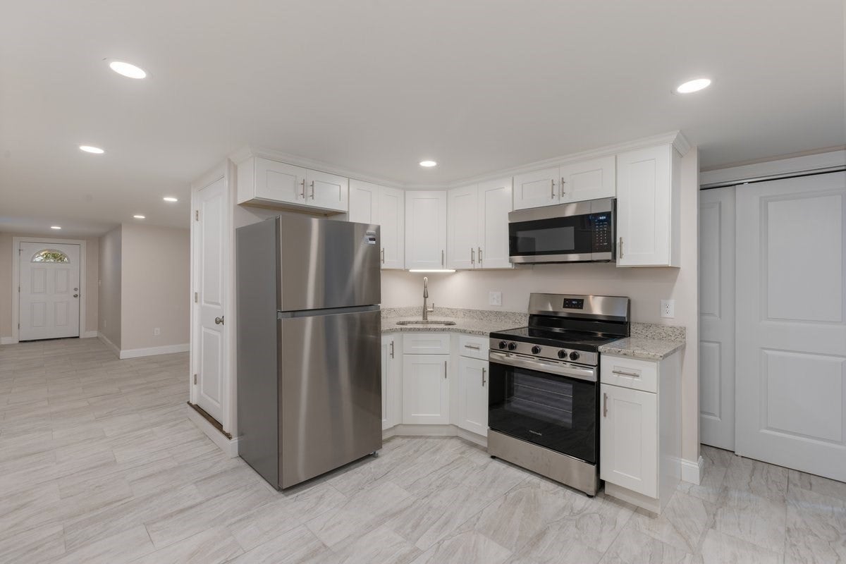 39 Forest St, Danvers, MA, 39 Forest St, Danvers, MA Photo #18
