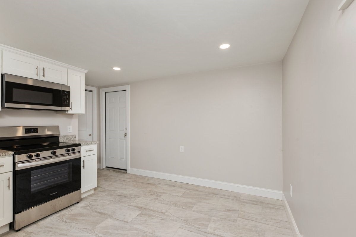39 Forest St, Danvers, MA, 39 Forest St, Danvers, MA Photo #19