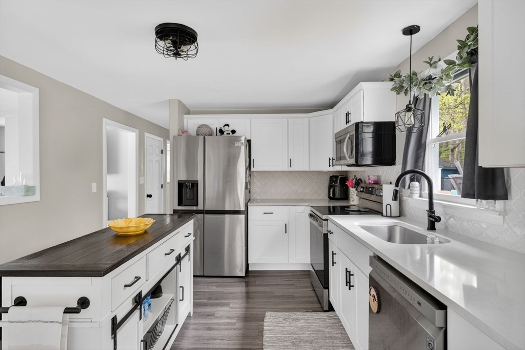 545 Tremont St, Rehoboth, MA Photo #17