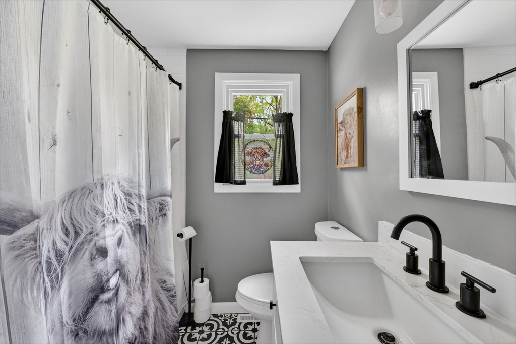 545 Tremont St, Rehoboth, MA Photo #27