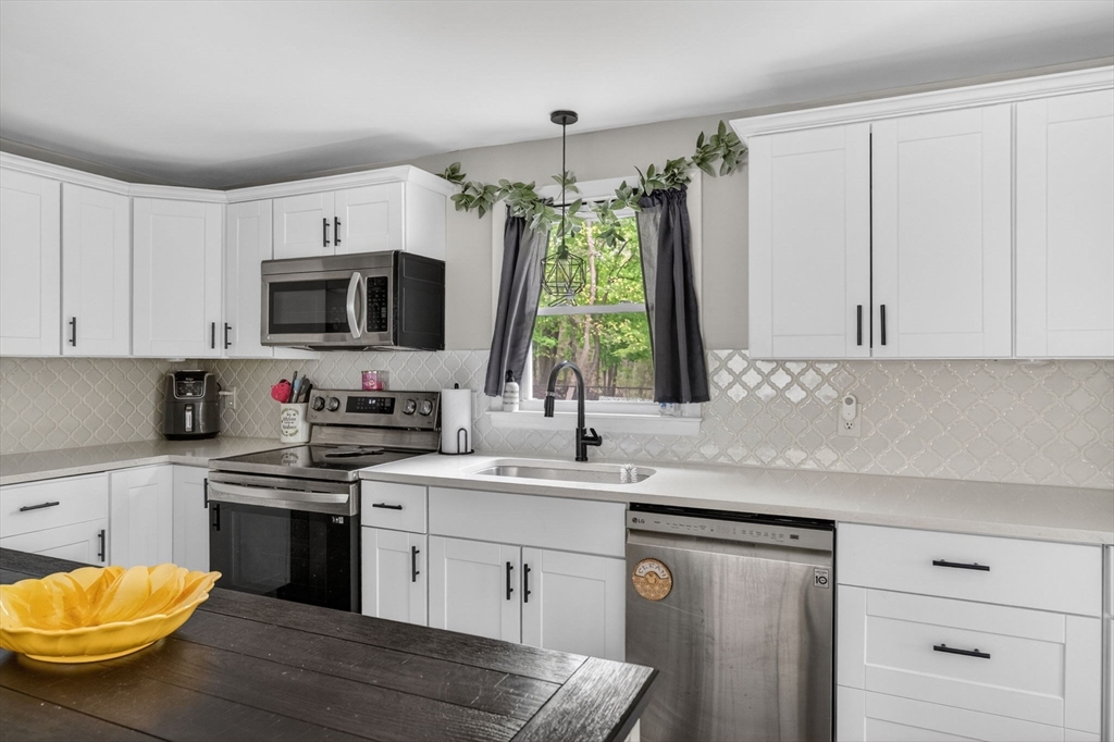 545 Tremont St, Rehoboth, MA Photo #16
