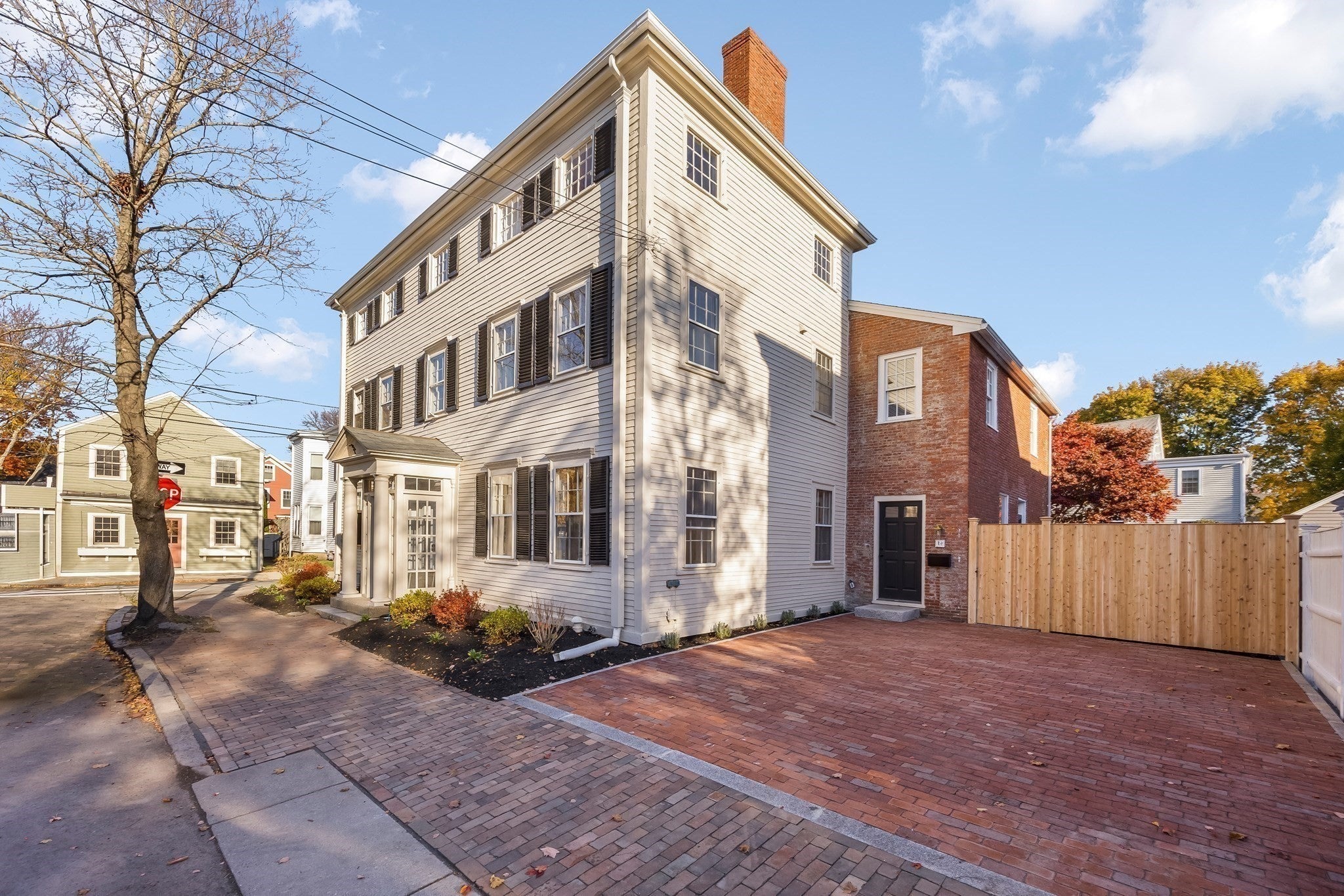 1 1/2 Fruit Street