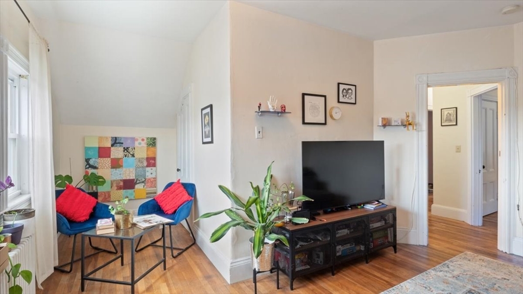 Boston, Massachusetts 02130, United States, 6 Bedrooms Bedrooms, ,3 BathroomsBathrooms,Residential,Active,171875