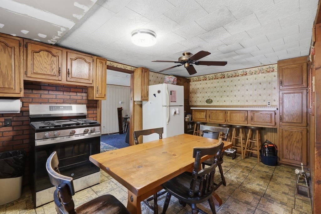101 Whitins Rd, Sutton, MA, 101 Whitins Rd, Sutton, MA Photo #3