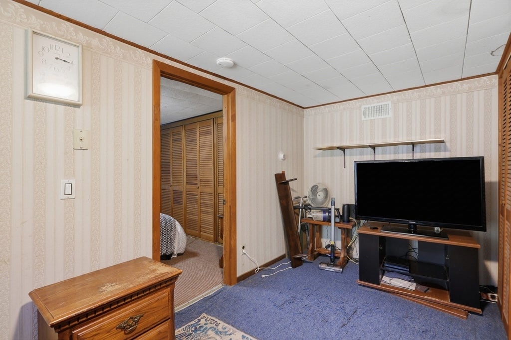 101 Whitins Rd, Sutton, MA, 101 Whitins Rd, Sutton, MA Photo #8