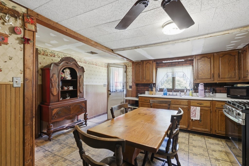 101 Whitins Rd, Sutton, MA, 101 Whitins Rd, Sutton, MA Photo #2