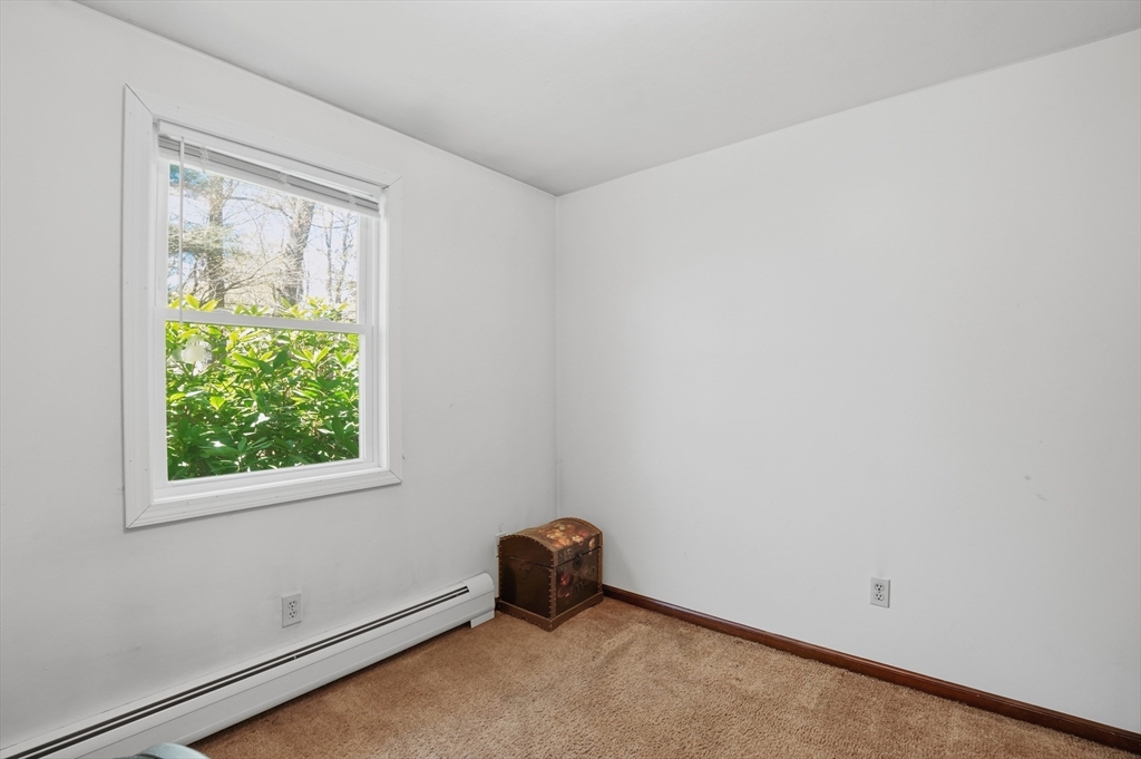 6 Bayview Avenue, Berkley, MA Photo #18