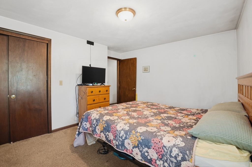 6 Bayview Avenue, Berkley, MA Photo #14