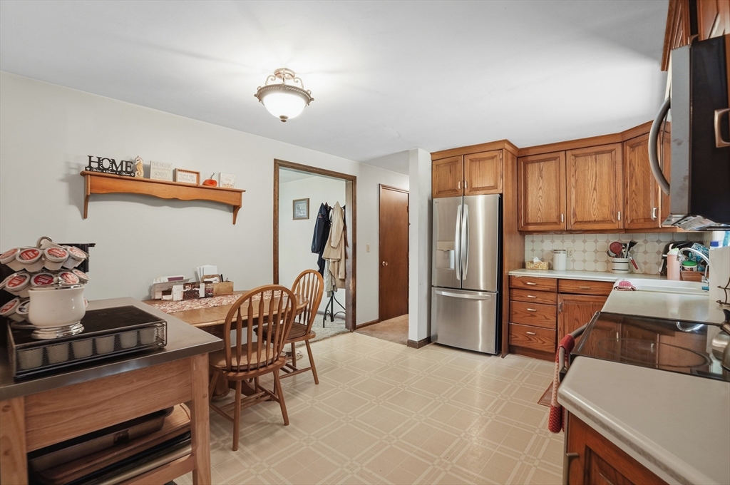 6 Bayview Avenue, Berkley, MA Photo #8