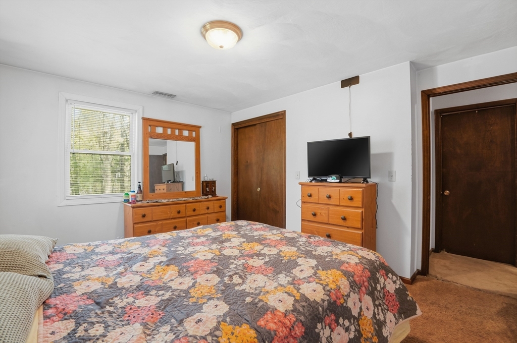 6 Bayview Avenue, Berkley, MA Photo #13
