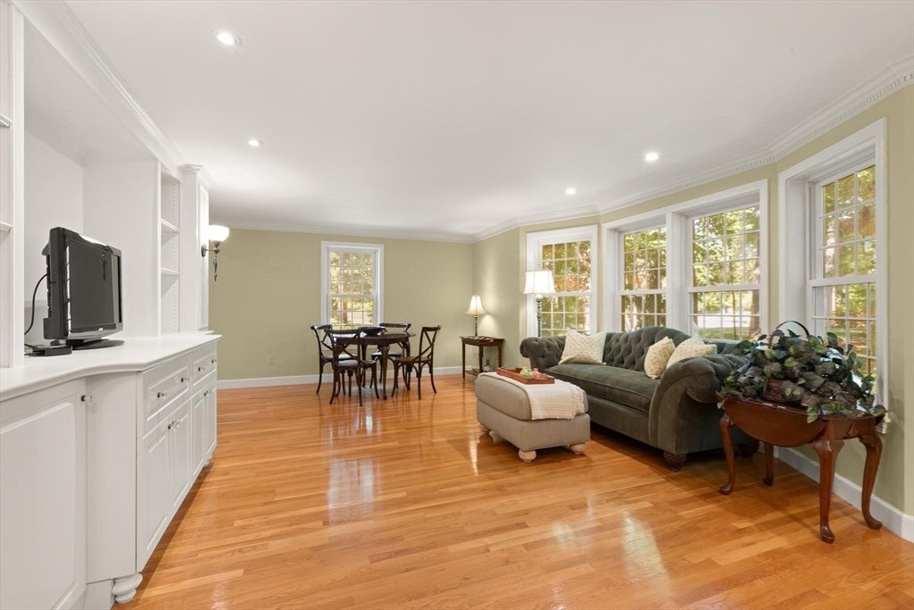 115 Fox Run Rd, Sudbury, MA, 115 Fox Run Rd, Sudbury, MA Photo #12