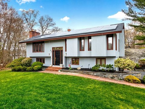 Photo of 814 Sharps Lot Rd, Swansea, MA 02777 (MLS # 73511762)