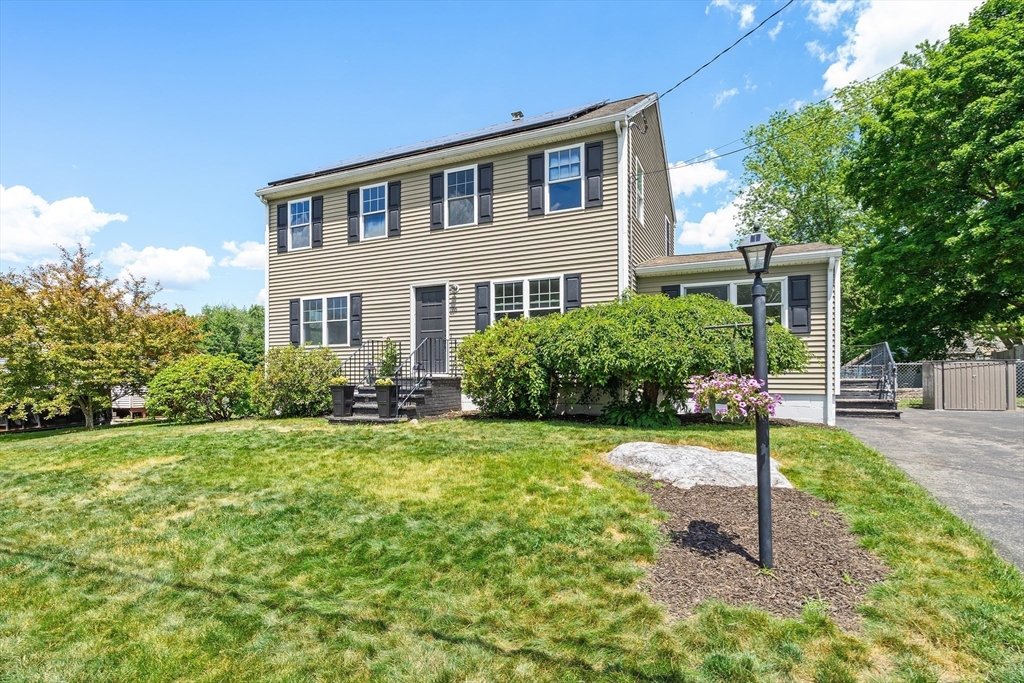 76 Faith Ave
