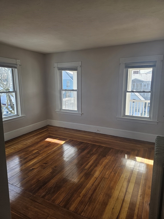 64 Emory St 3