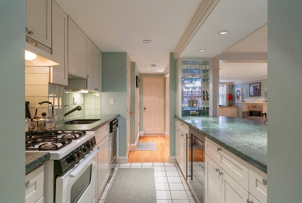 8 Ringgold St, Boston, MA Photo #23
