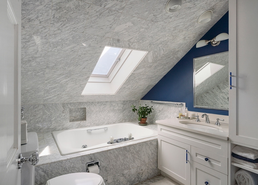 8 Ringgold St, Boston, MA Photo #39